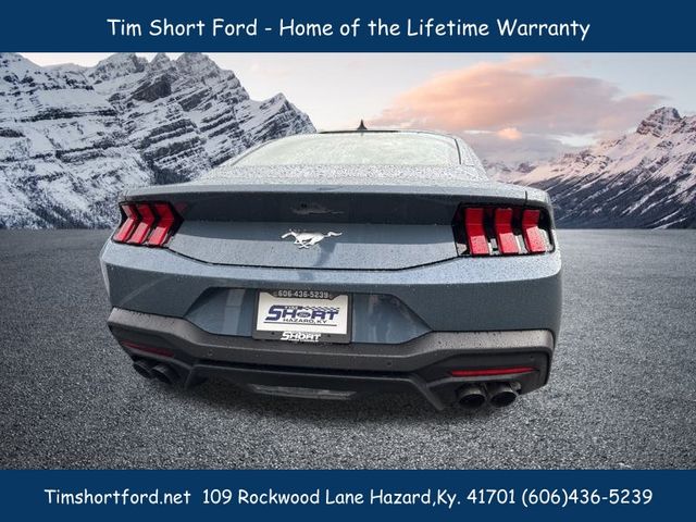 2025 Ford Mustang photo 4