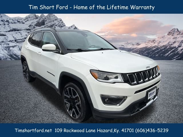 2018 Jeep Compass Limited's photo