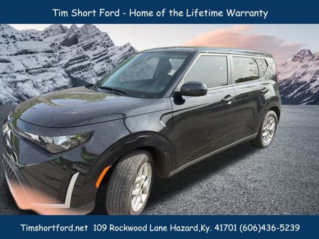 Used 2025 Kia Soul LX Hatchback