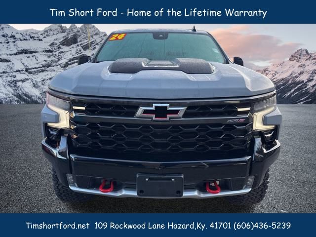 2024 Chevrolet Silverado 1500 ZR2 photo 2