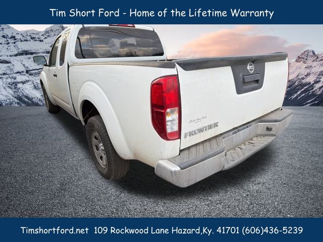 2015 Nissan Frontier S's photo