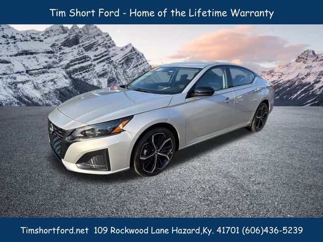 2025 Nissan Altima SR