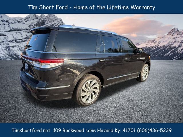2023 Lincoln Navigator Reserve photo 3