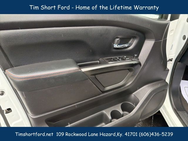 2021 Nissan Titan PRO-4X - Photo 10