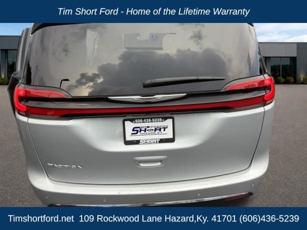 Used 2024 Chrysler Pacifica Touring L Van Passenger Van