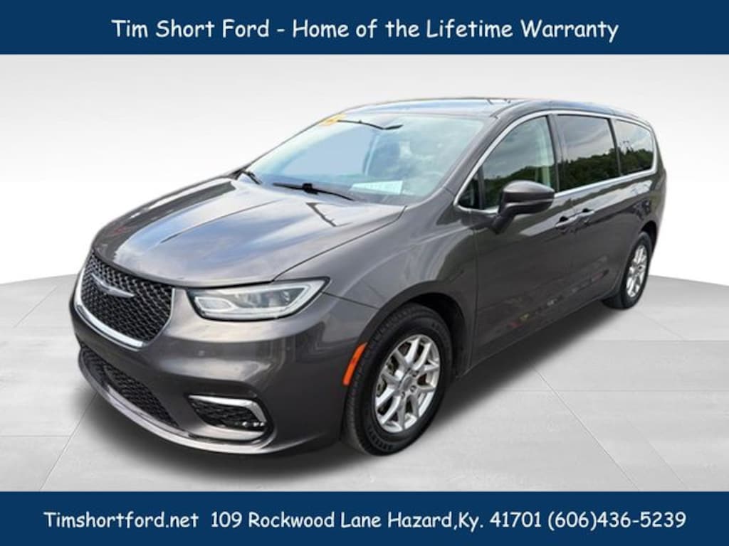 Used 2023 Chrysler Pacifica Touring L Van Passenger Van