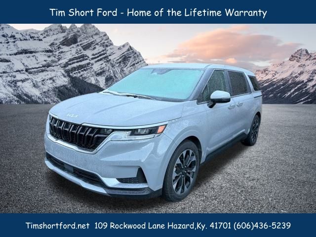 2024 Kia Carnival EX's photo