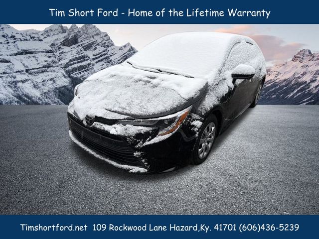 2024 Toyota Corolla LE's photo