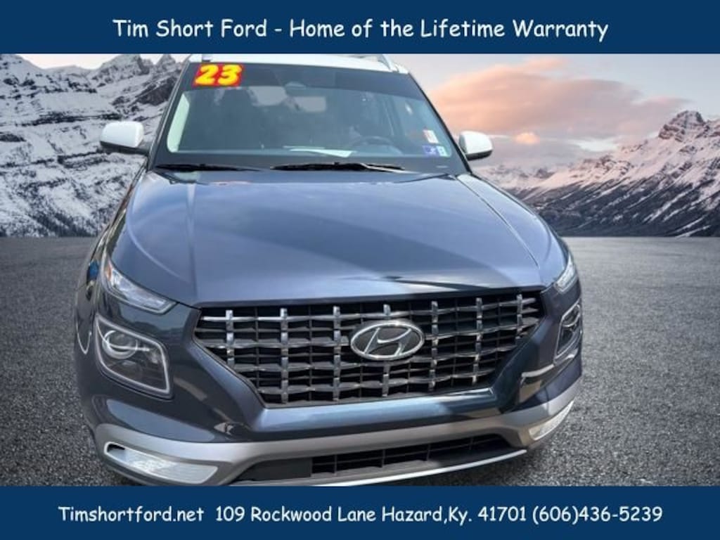 Used 2023 Hyundai Venue Limited SUV