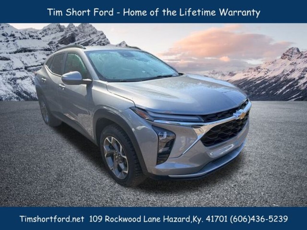 Used 2024 Chevrolet Trax LT SUV