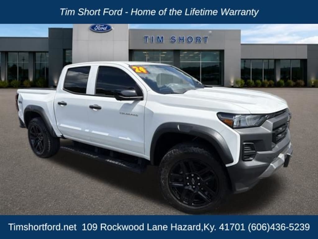 Used 2024 Chevrolet Colorado Trail Boss Truck Crew Cab