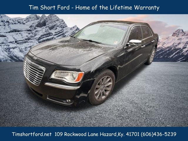 2011 Chrysler 300 C's photo