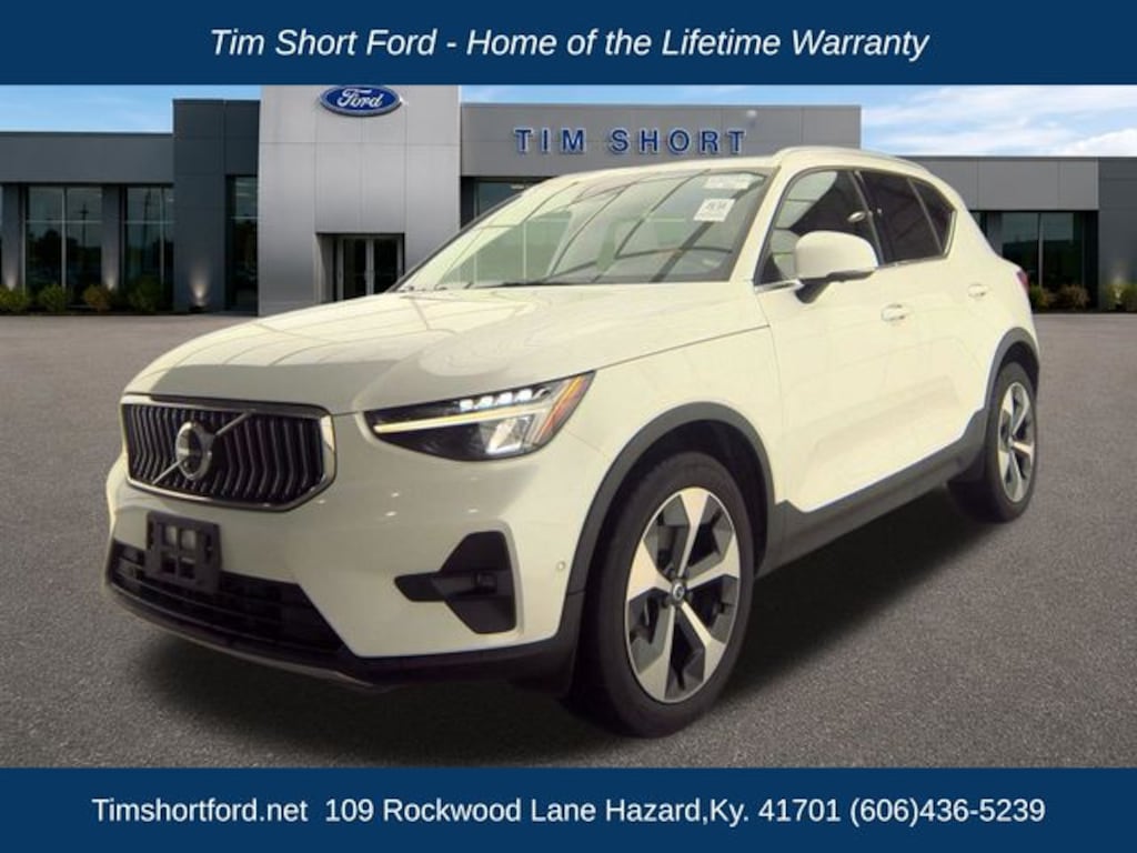 Used 2024 Volvo XC40 B5 Plus Bright SUV