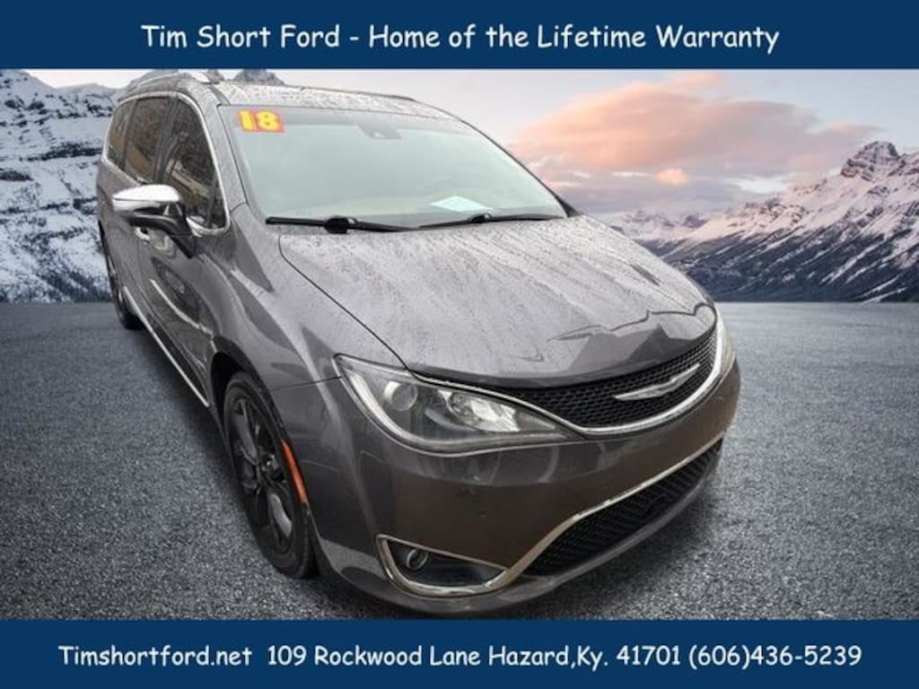 Used 2018 Chrysler Pacifica Limited Van