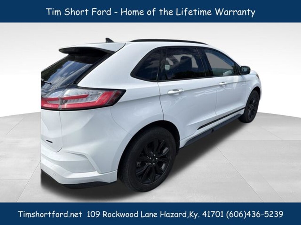 Used 2022 Ford Edge SE SUV