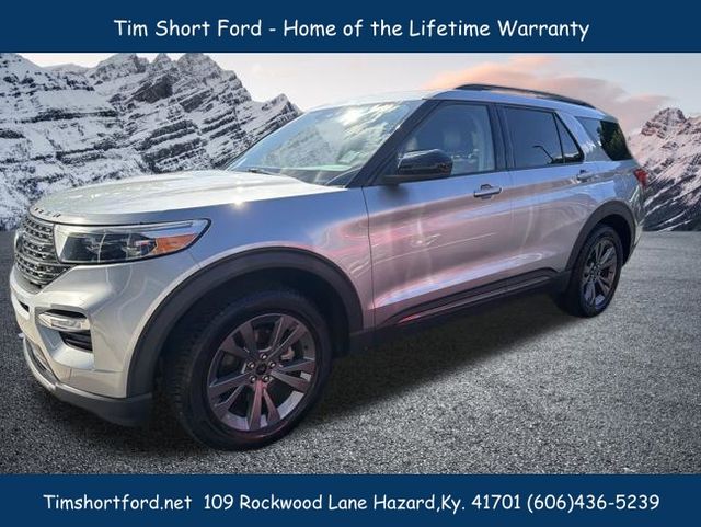 2022 Ford Explorer XLT 4WD's photo