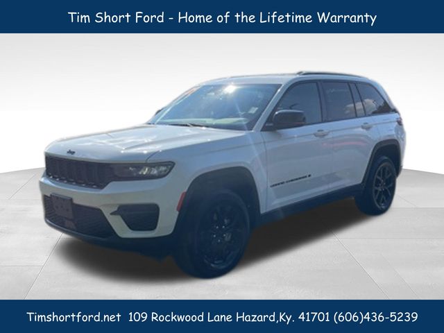 2025 Jeep Grand Cherokee Altitude 4x4's photo