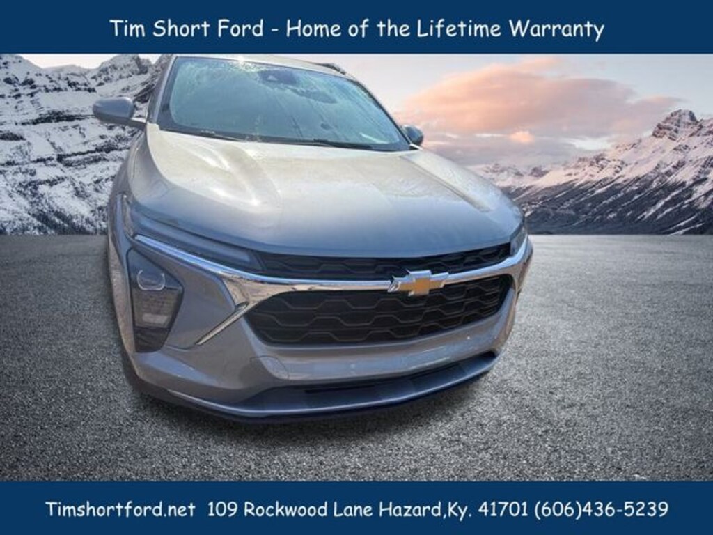 Used 2024 Chevrolet Trax LT SUV