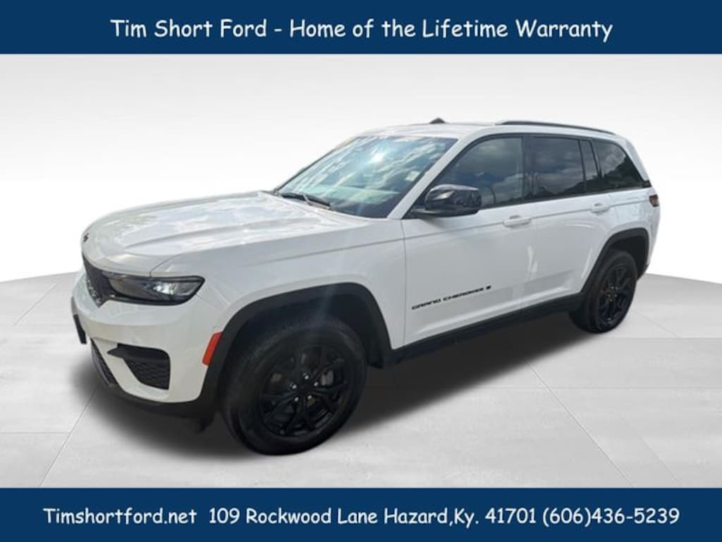 Used 2025 Jeep Grand Cherokee Laredo SUV