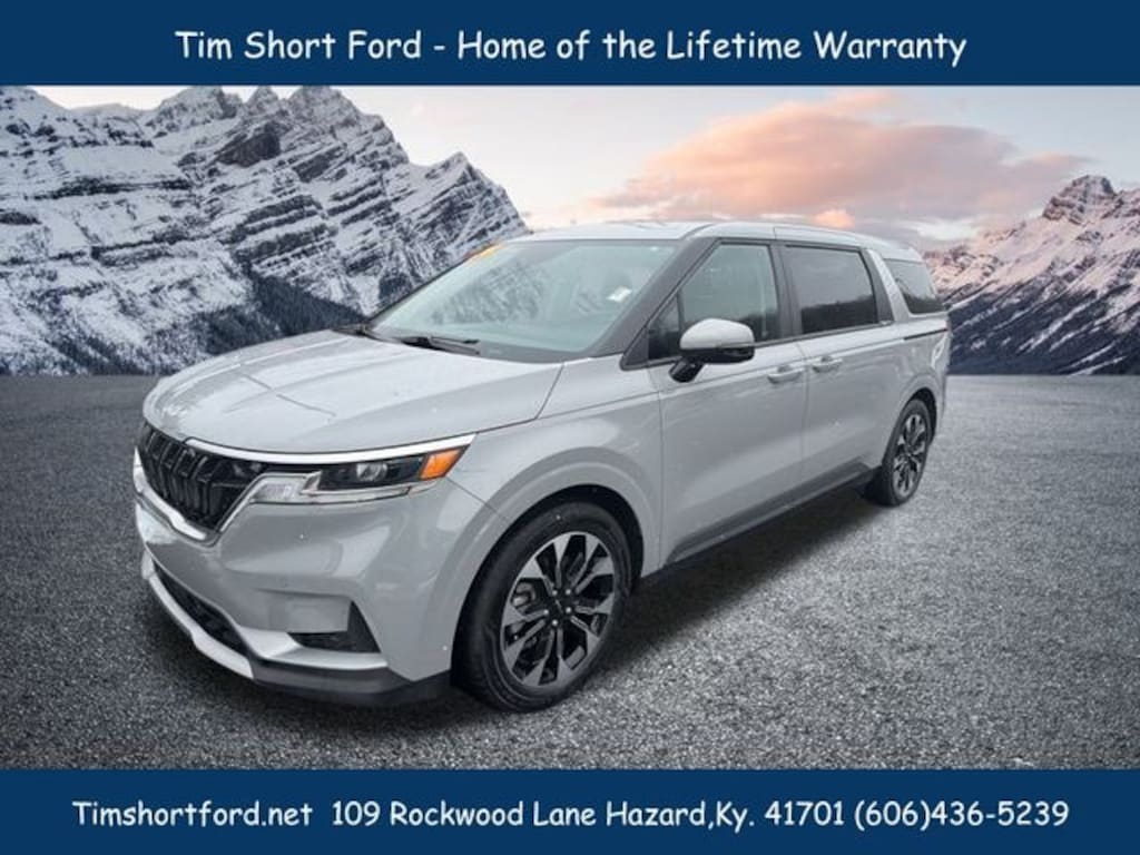 Used 2024 Kia Carnival EX MPV