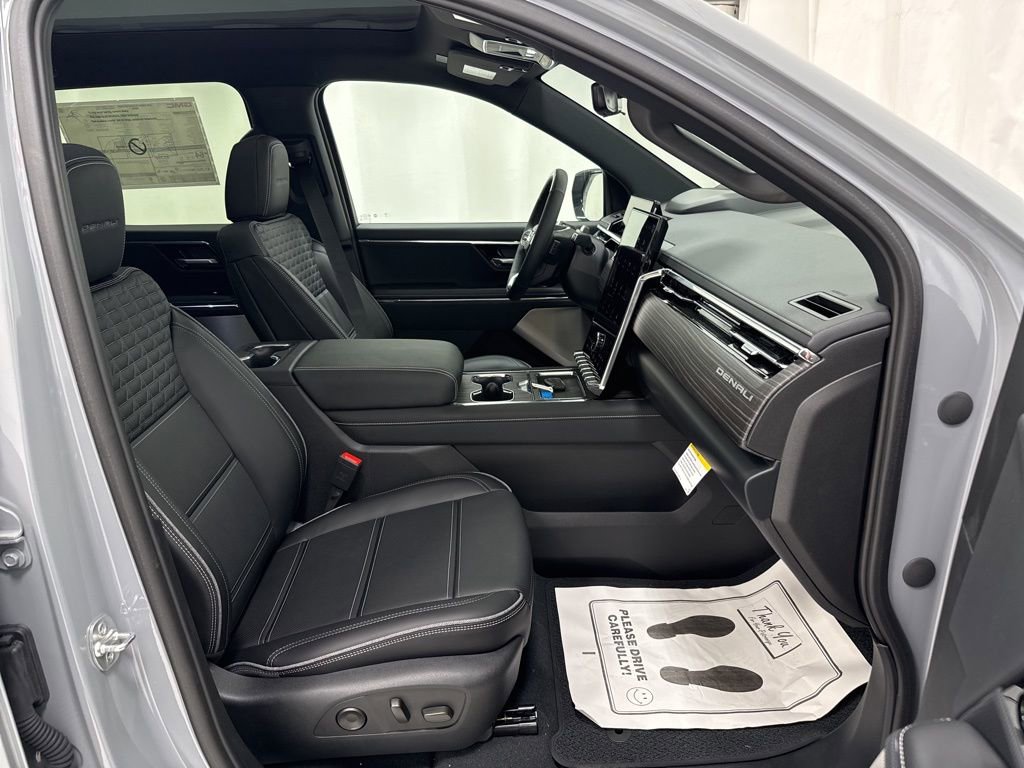 2025 GMC Sierra EV Denali - Photo 9