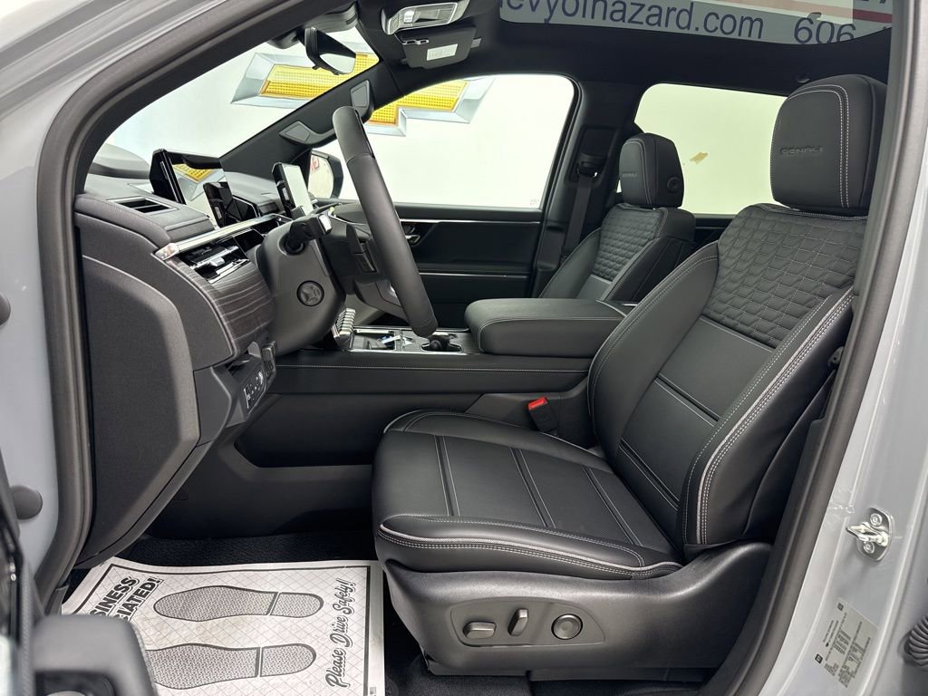 2025 GMC Sierra EV Denali - Photo 19