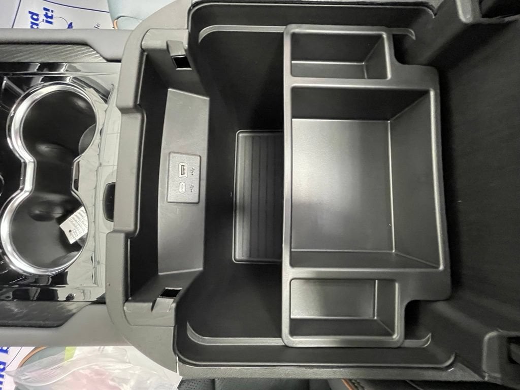 2026 GMC Yukon XL AT4 - Photo 27