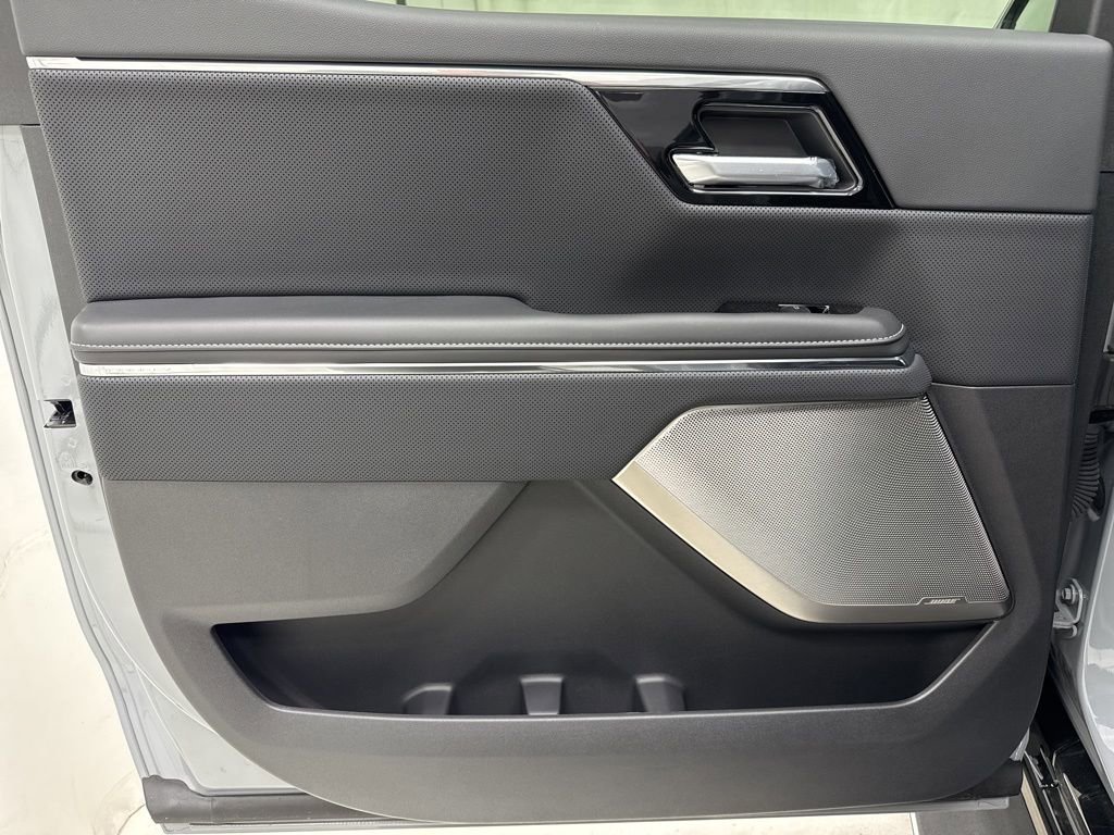 2025 GMC Sierra EV Denali - Photo 14