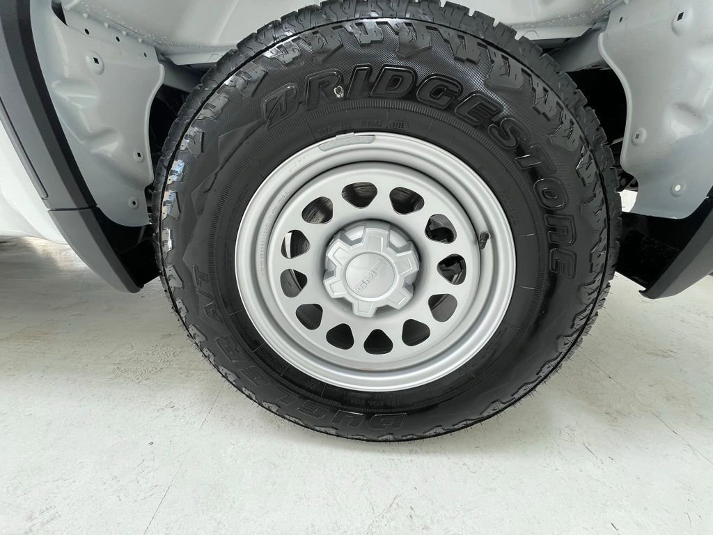 2026 GMC Sierra 1500 Pro - Photo 9