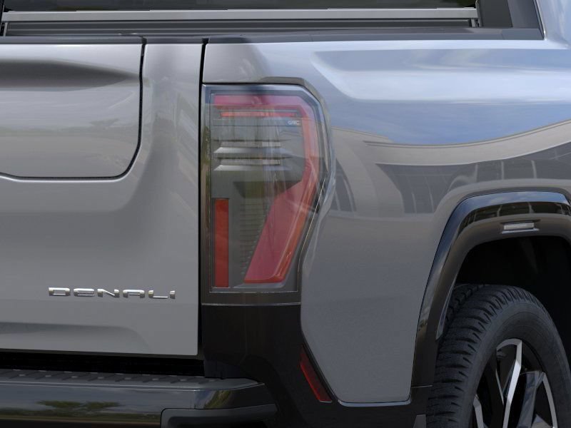 2025 GMC Sierra EV Denali - Photo 11