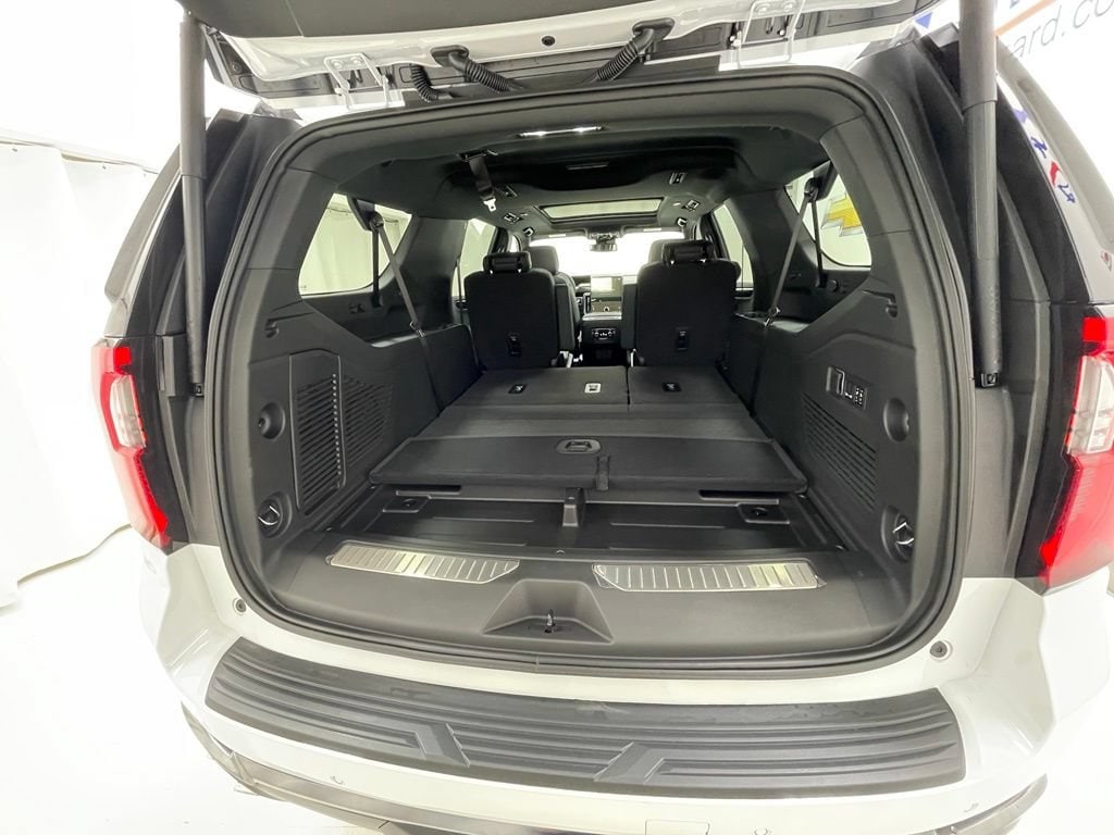 2026 GMC Yukon XL AT4 - Photo 7