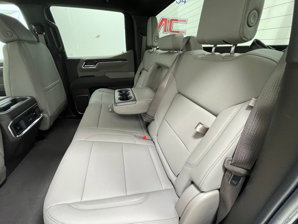 2026 GMC Sierra 1500 SLT - Photo 13