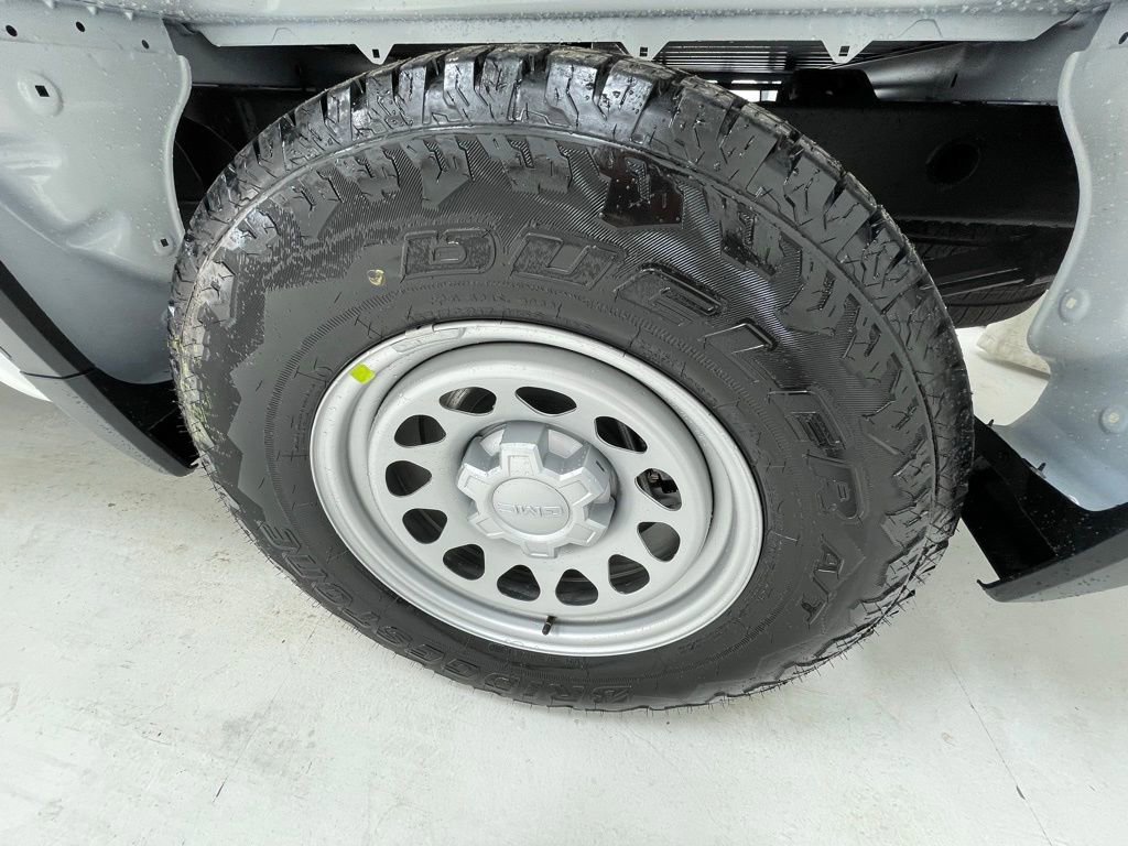 2026 GMC Sierra 1500 Pro - Photo 8