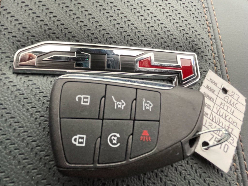 2027 GMC Yukon AT4 - Photo 43