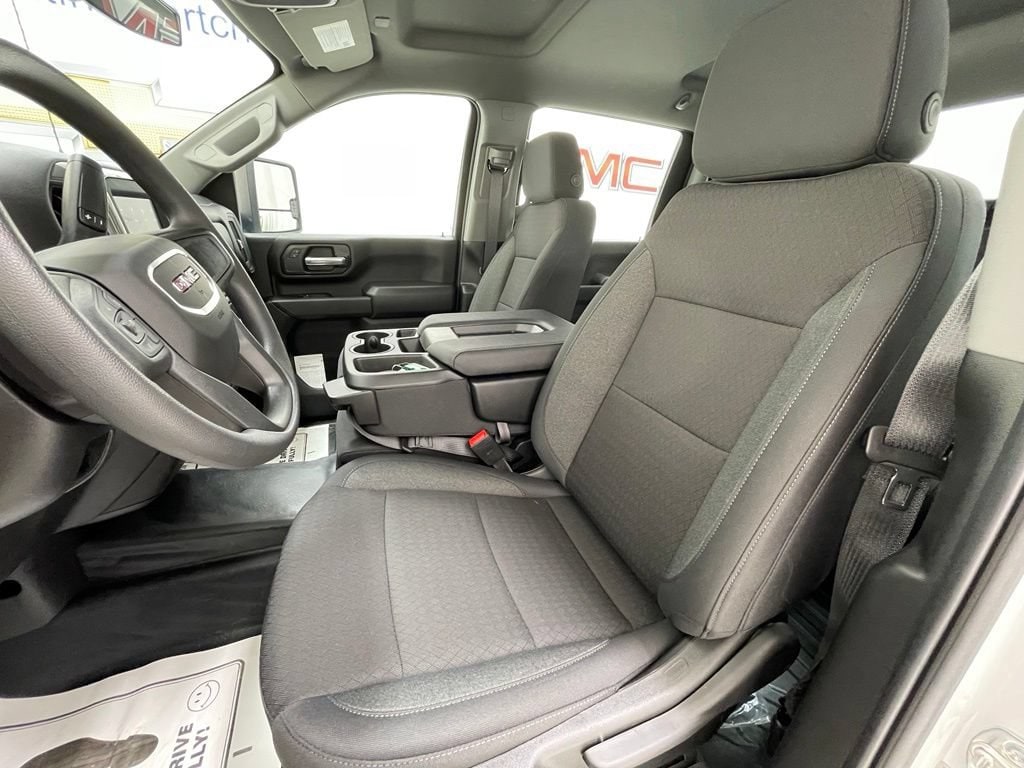 2025 GMC Sierra 2500HD Pro - Photo 17