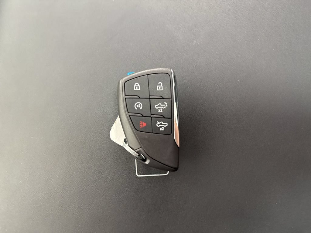2025 GMC Sierra EV Denali - Photo 35