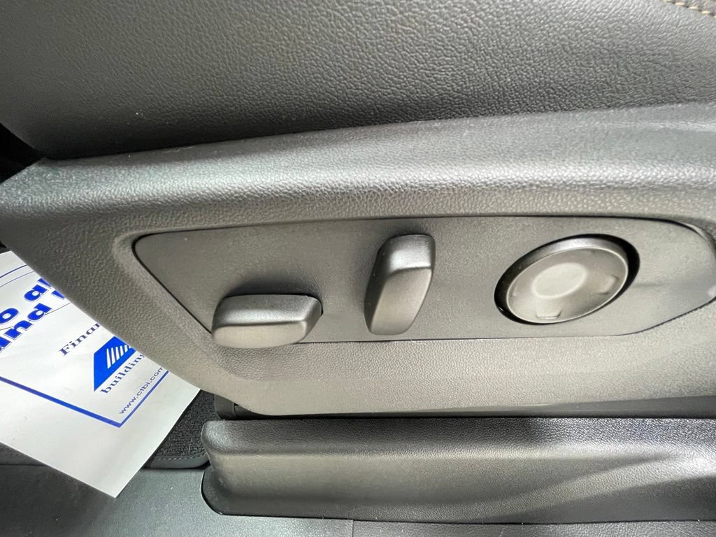2026 GMC Yukon XL AT4 - Photo 23
