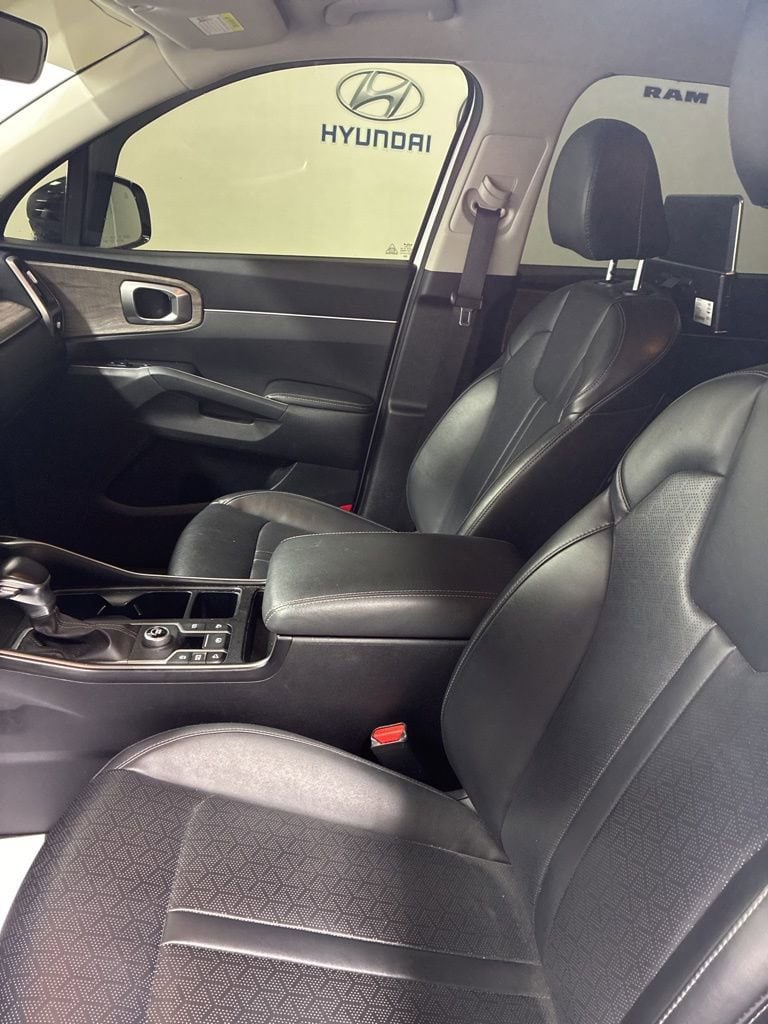 2022 Kia Sorento EX - Photo 7