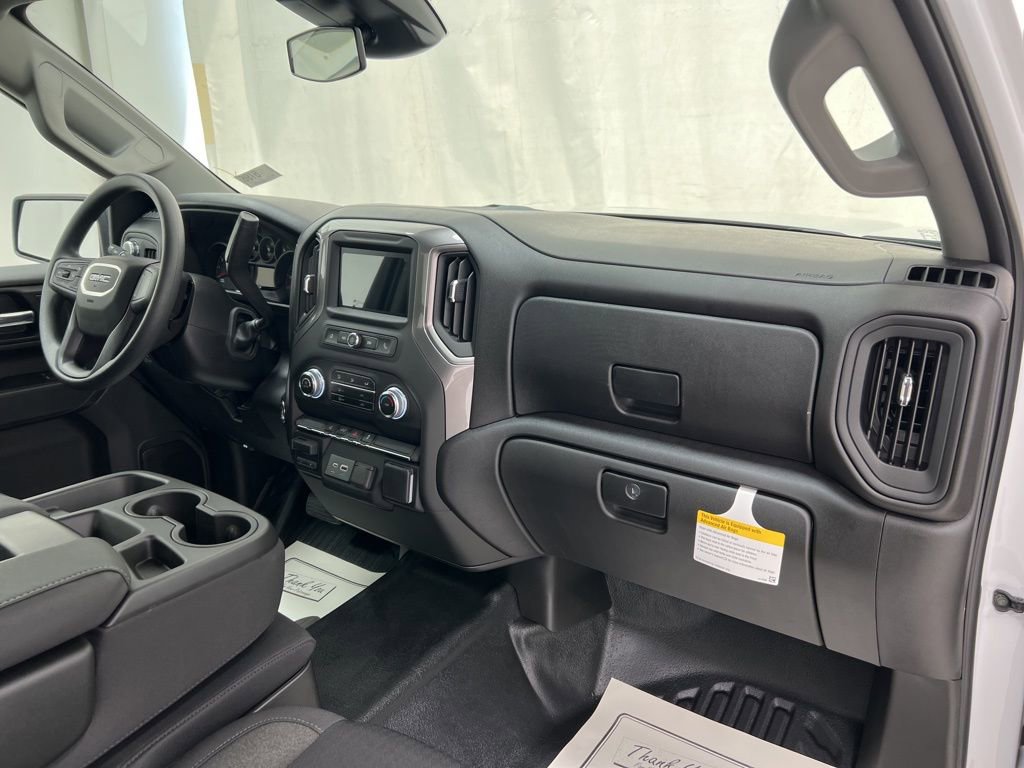2025 GMC Sierra 2500HD Pro - Photo 10