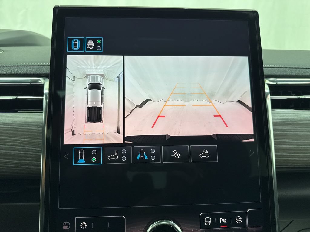 2025 GMC Sierra EV Denali - Photo 32