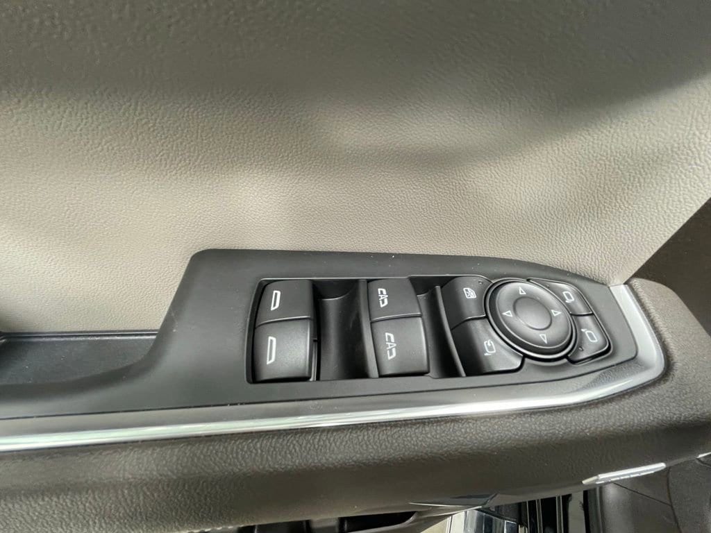2026 GMC Sierra 1500 SLT - Photo 16
