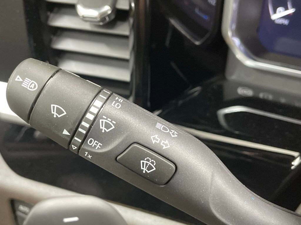 2026 GMC Sierra 1500 SLT - Photo 33