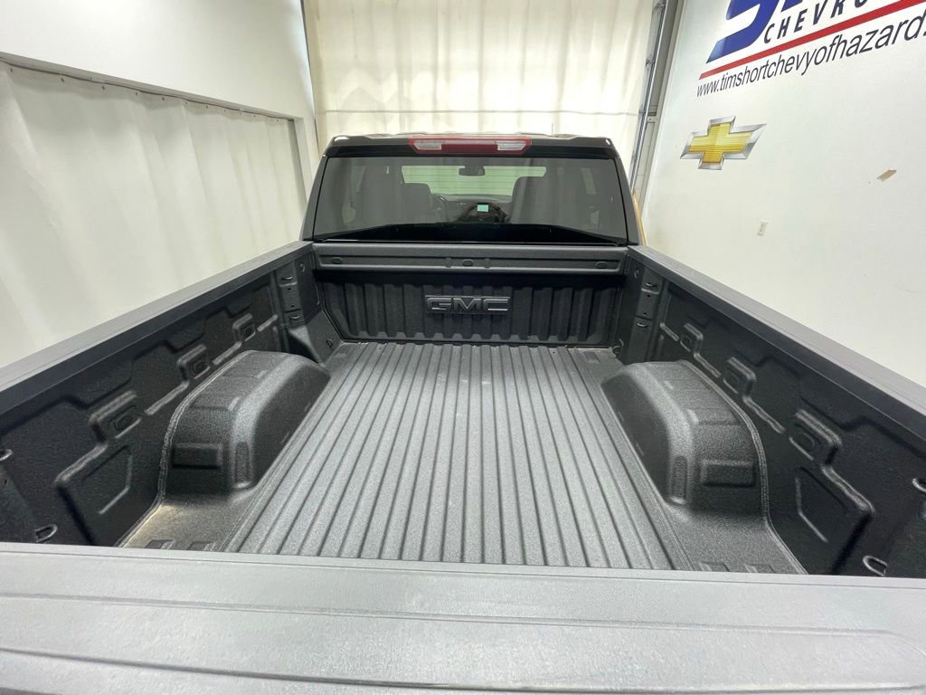2026 GMC Sierra 1500 SLT - Photo 6