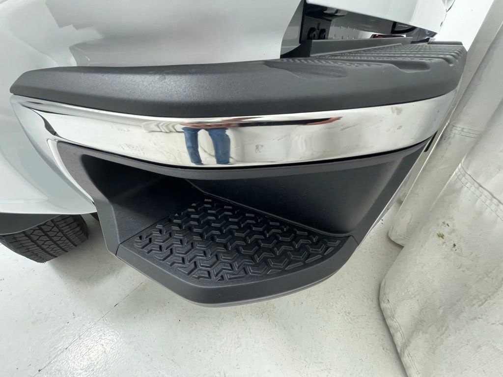 2026 GMC Sierra 3500HD SLT - Photo 9