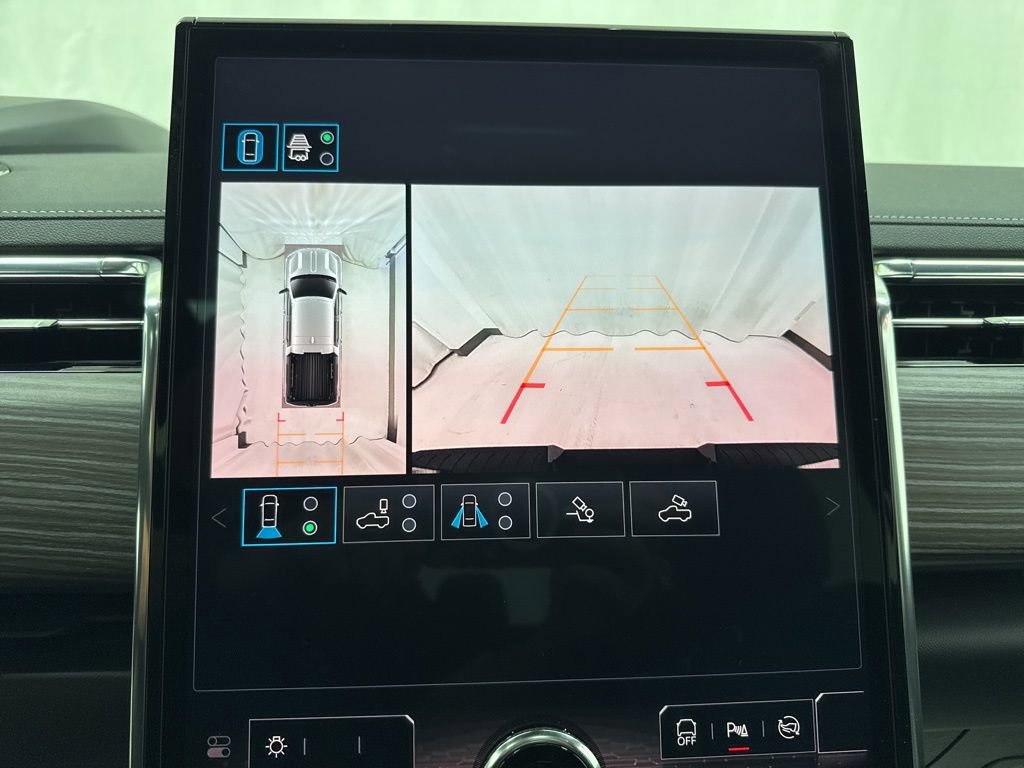 2025 GMC Sierra EV Denali - Photo 32