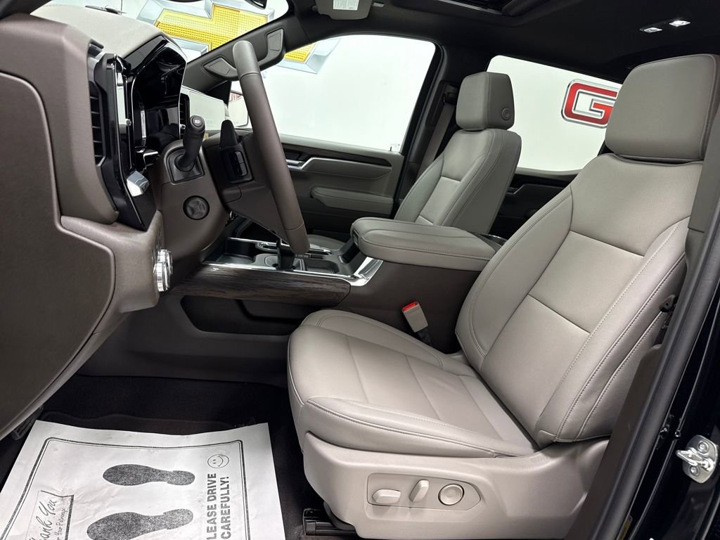 2026 GMC Sierra 1500 SLT - Photo 19