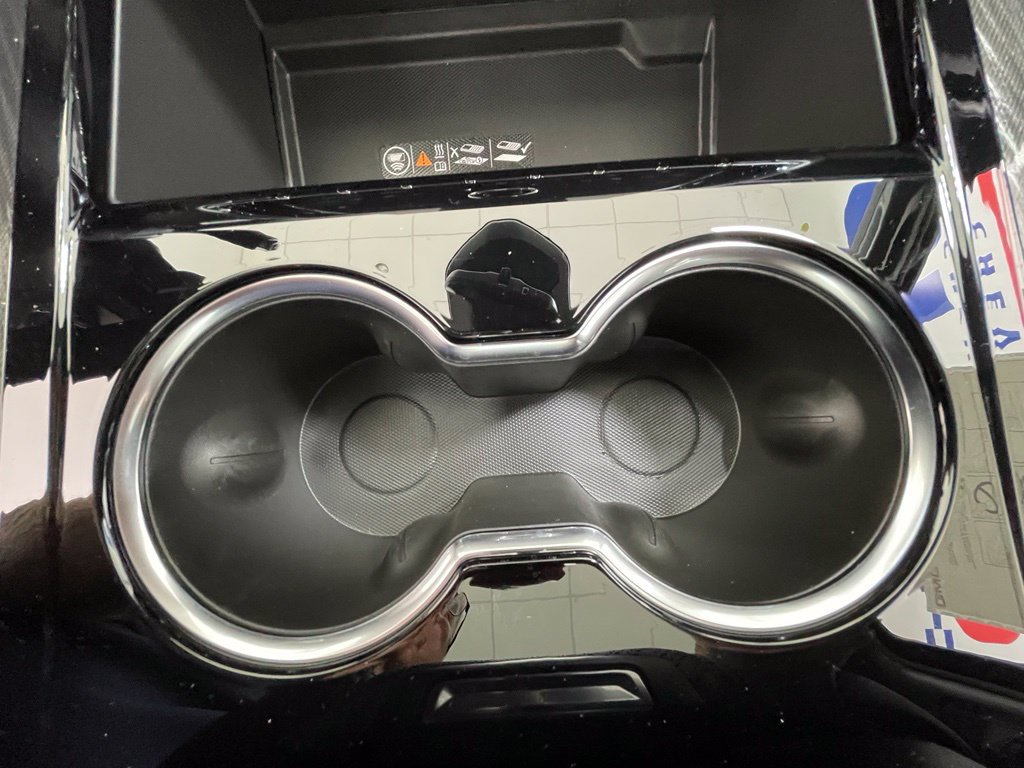2027 GMC Yukon AT4 - Photo 27