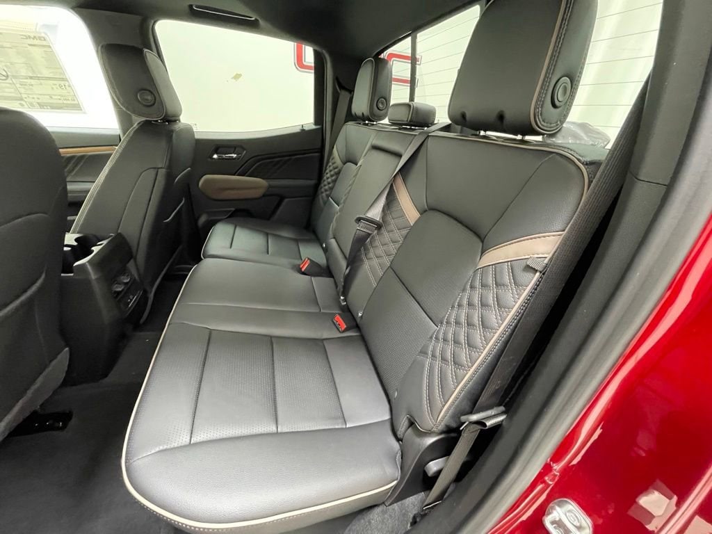 2026 GMC Canyon Denali - Photo 12
