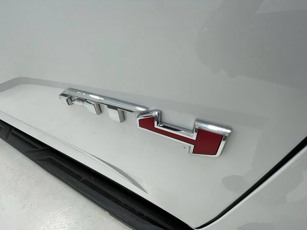 2026 GMC Yukon XL AT4 - Photo 4