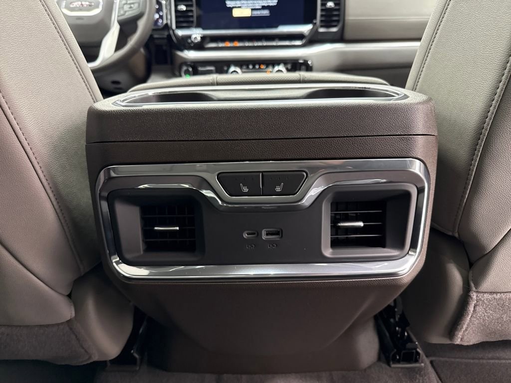 2026 GMC Sierra 1500 SLT - Photo 13